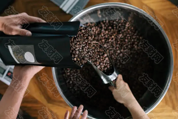 咖啡价格上涨迫使交易员寻求替代对冲计划 咖啡价格上涨迫使交易员寻求替代对冲计划